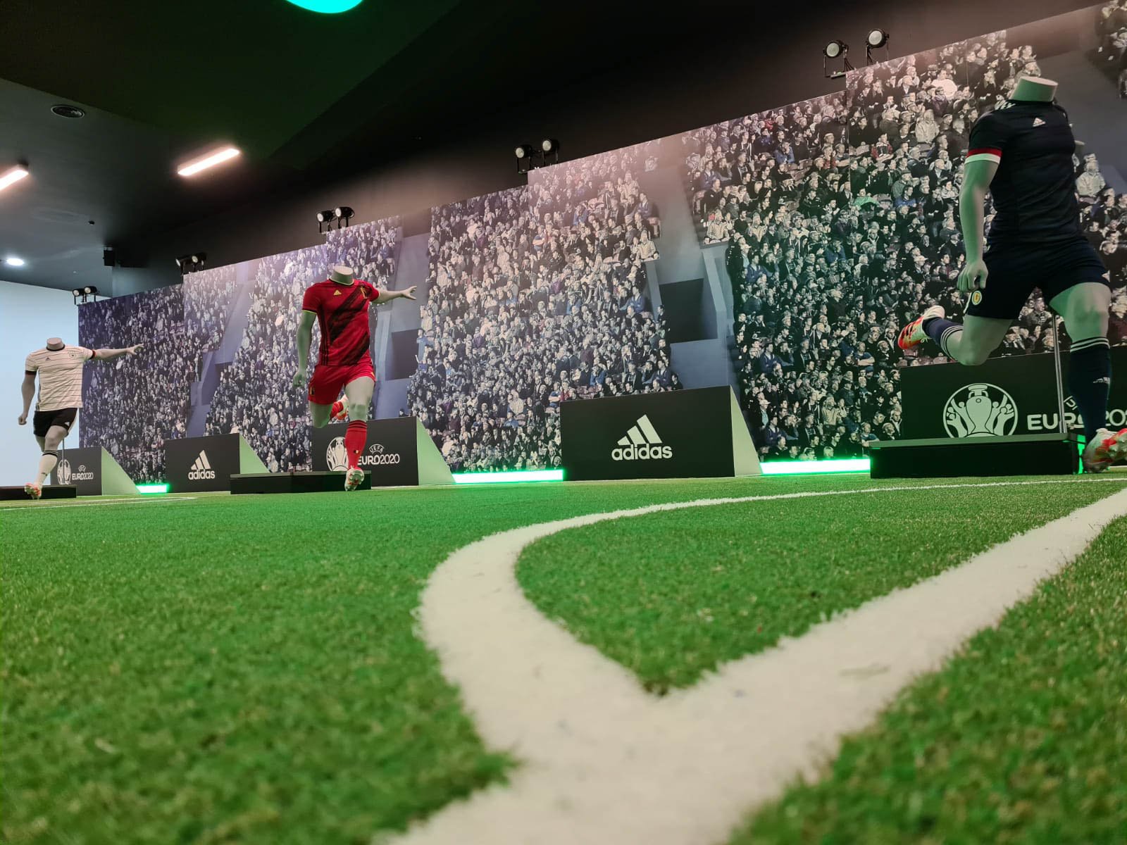 Adidas_Retail_Marketing